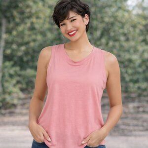 NWT - Large sleeveless pink tank top. Pink shirt. Yoga Workout Everyday Active